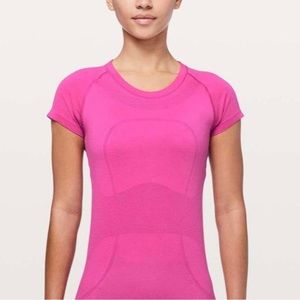 Lululemon Hot Pink Swiftly Tech Women’s Short Sleeve Top